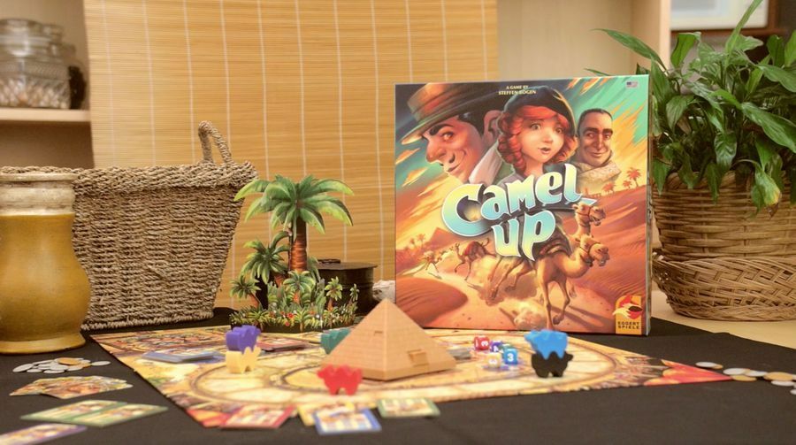 Camel Up - 2nd Edition [Second Edition] [Board Game, 3 - 8 Players]