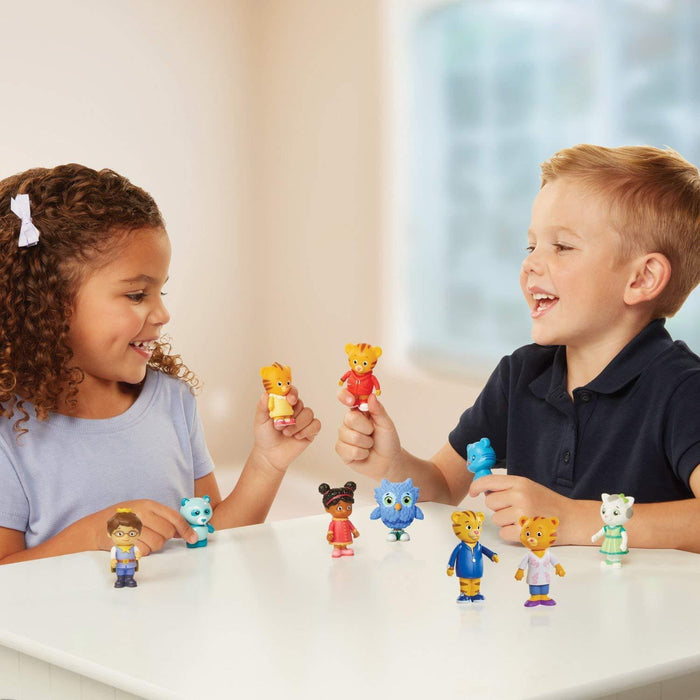 Daniel Tiger's Neighborhood - Friends and Family 10 Piece Figure Set [Toys, Ages 3+]