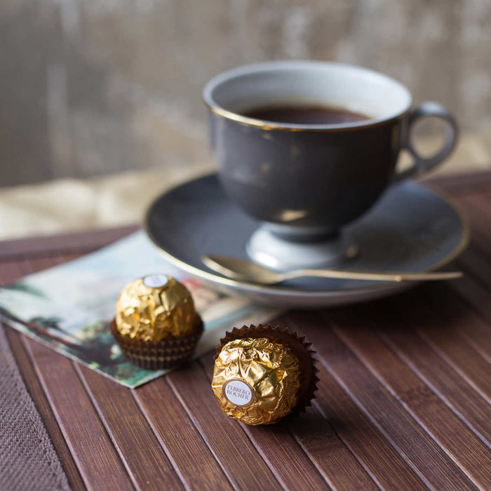 Ferrero Rocher Hazelnut Chocolates Gift Box - 48-Count - 600g / 21.2 Oz [Snacks & Sundries]