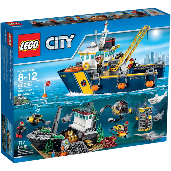 LEGO City: Deep Sea Exploration Vessel - 717 Piece Building Kit [LEGO, #60095]