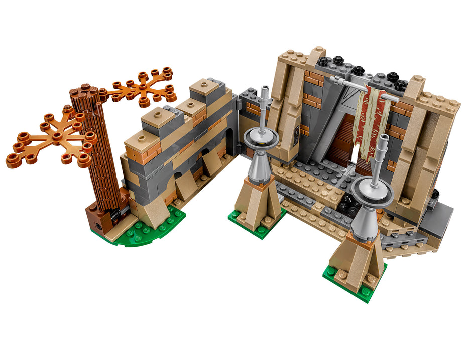 LEGO Star Wars: Battle on Takodana - 409 Piece Building Kit [LEGO, #75139]