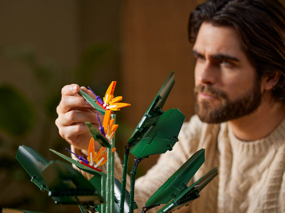 LEGO Botanical Collection: Bird of Paradise - 1173 Piece Building Kit [LEGO, #10289]