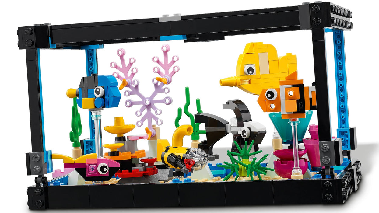 LEGO Creator: Fish Tank - 352 Piece 3-in-1 Building Set [LEGO, #31122 ]