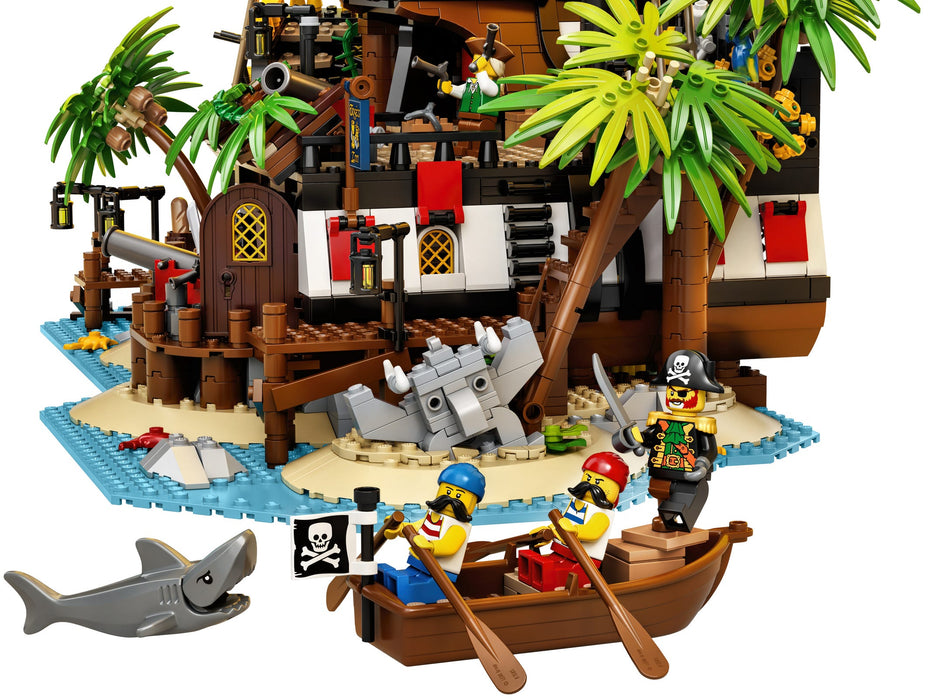 LEGO Ideas: Pirates of Barracuda Bay - 2545 Piece Building Kit [LEGO, #21322]