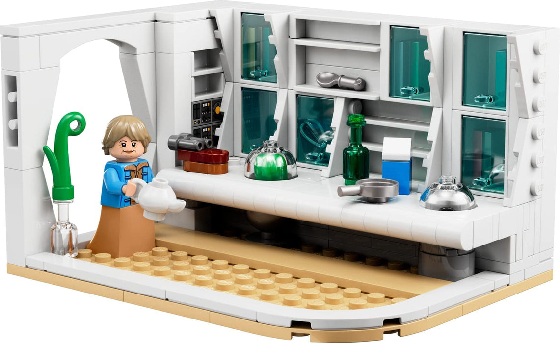 LEGO Star Wars: Lars Family Homestead Kitchen - 195 Piece Building Kit [LEGO, #40531]